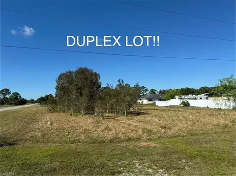 1252 Columbus Blvd, Fort Myers, FL 33913