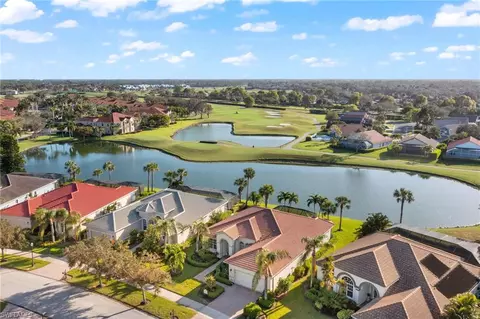 8772 Mustang Island Cir, Naples, FL 34113