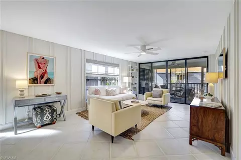 3107 Riviera Dr #A-202, Naples, FL 34103