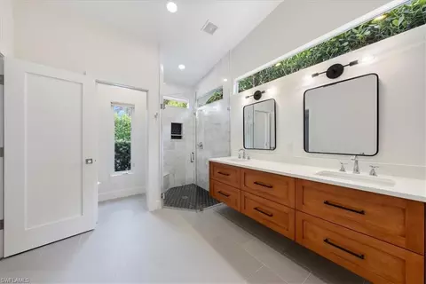 Bath - 3750 Crayton Rd, Naples, FL 34103 photo 1 of 5