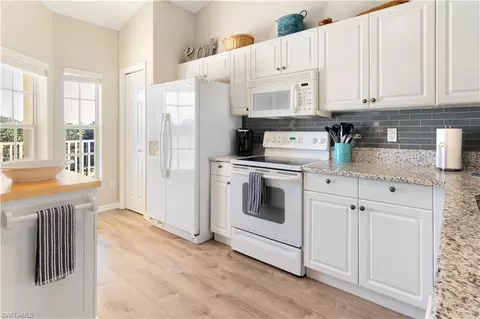 9175 Celeste Dr #2-406, Naples, FL 34113 photo 12