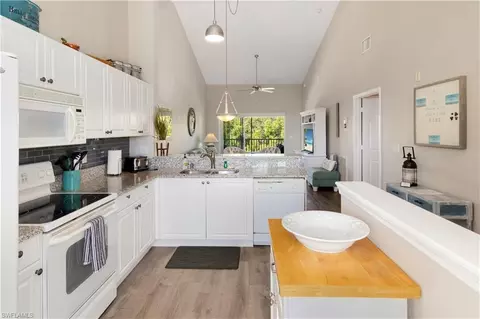 9175 Celeste Dr #2-406, Naples, FL 34113 photo 11