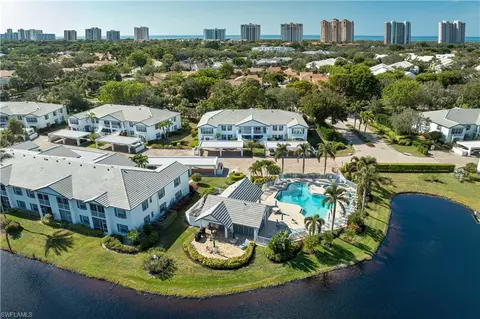 835 Tanbark Dr #203, Naples, FL 34108