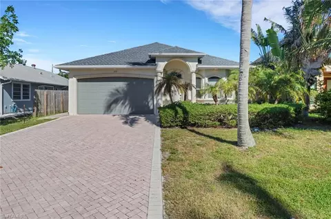 Exterior - 555 93rd Ave N, Naples, FL 34108 photo 2 of 6