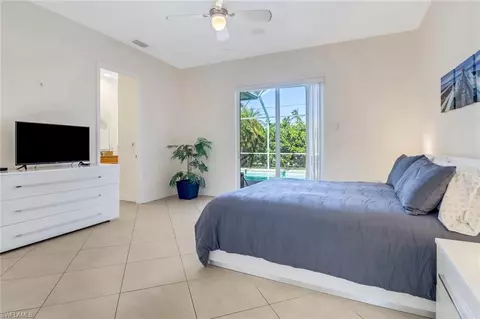 Bedroom - 555 93rd Ave N, Naples, FL 34108 photo 1 of 8