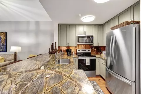 4500 Botanical Place Cir #205, Naples, FL 34112