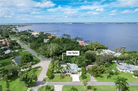 5407 Parker Dr, Fort Myers, FL 33919