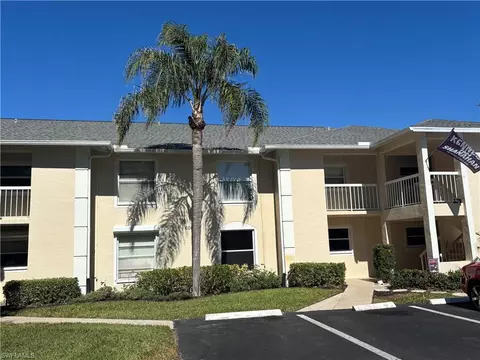 600 Squire Cir #104, Naples, FL 34104