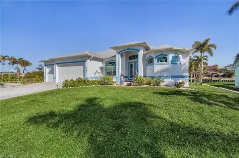 2726 Mangrove St, Saint James City, FL 33956