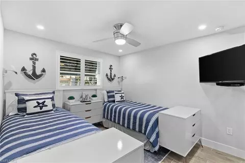 Bedroom - 2270 Harbor Rd, Naples, FL 34104 photo 4 of 5