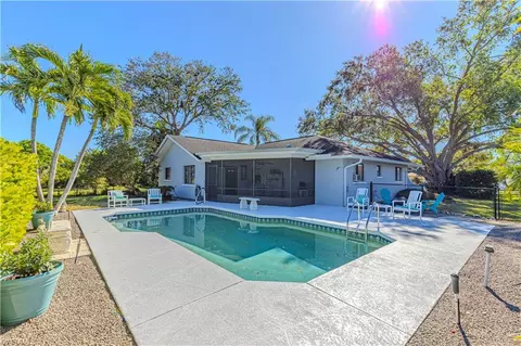 75 Kirtland Dr, Naples, FL 34110