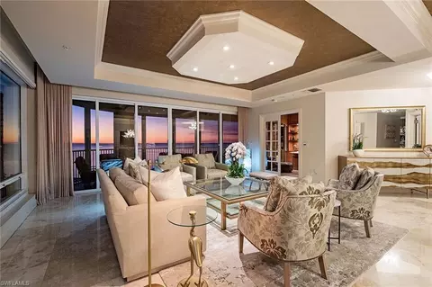4201 Gulf Shore Blvd N #1401, Naples, FL 34103