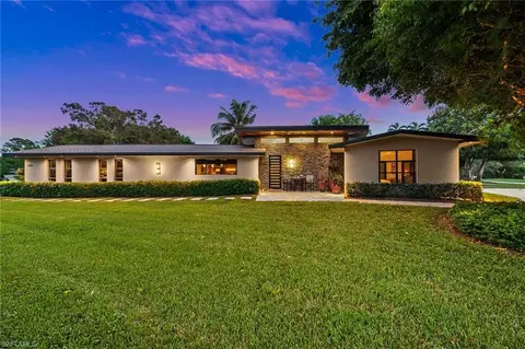 208 Cypress Way W, Naples, FL 34110