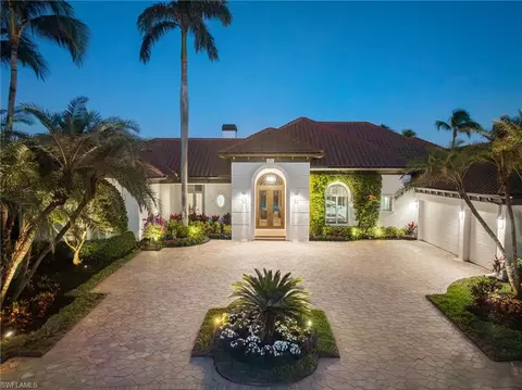 1932 Cocoplum Way, Naples, FL 34105