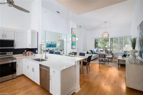 810 Breakaway Ln #203, Naples, FL 34108