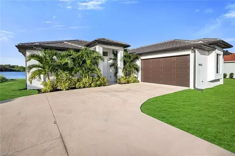18025 Royal Hammock Blvd, Naples, FL 34114