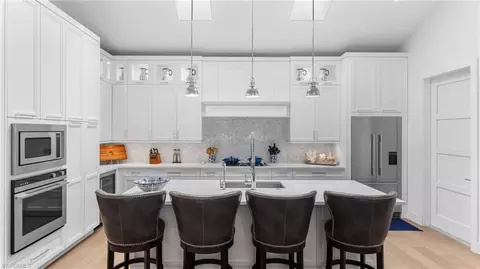 Kitchen - 2130 Curtis St, Naples, FL 34112 photo 2 of 8