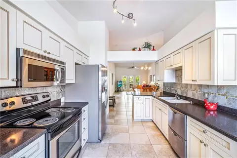 3250 Douglas Dr #1-201, Naples, FL 34105