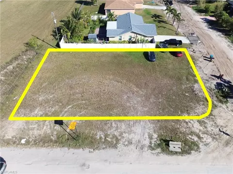 1301 NE 15th Ln, Cape Coral, FL 33909