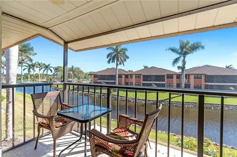 1502 Mainsail Dr #8, Naples, FL 34114