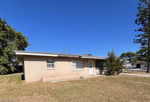 1101 Coolidge Ave, Lehigh Acres, FL 33936
