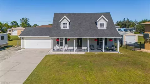 8457 Wren Rd, Fort Myers, FL 33967