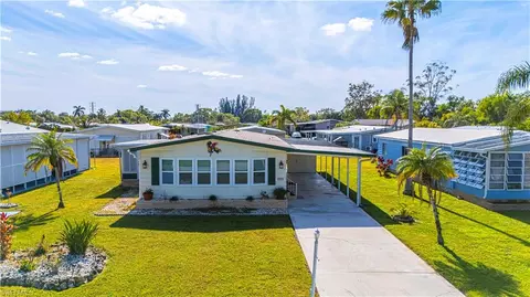 270 Pine Key Ln #204, Naples, FL 34114
