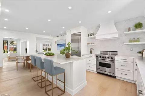 2401 Gulf Shore Blvd N #VILLA 1, Naples, FL 34103