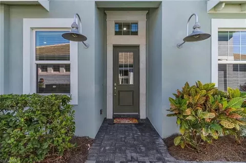 5731 Highbourne Dr, Naples, FL 34113 photo 2