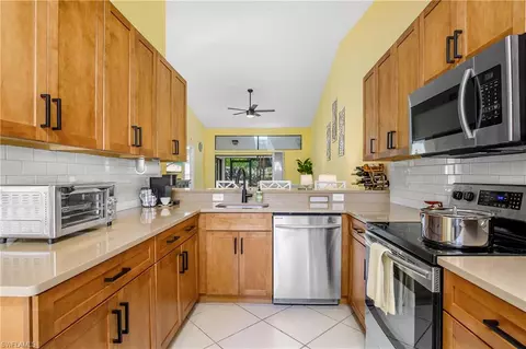 3322 Erick Lake Dr #2103, Naples, FL 34109