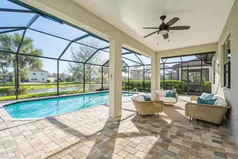 2064 Hamlin St, Naples, FL 34120