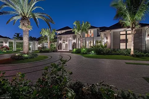 3035 Fort Charles Dr, Naples, FL 34102
