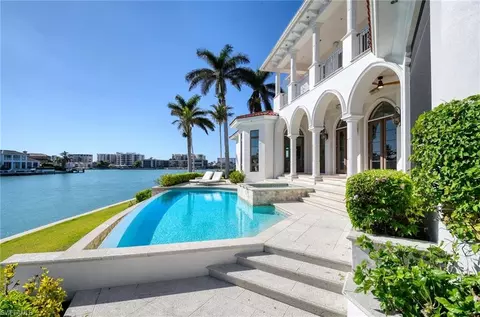 Exterior - 210 Cuddy Ct, Naples, FL 34103 photo 8 of 11