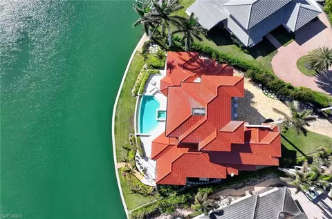 View/Area - 210 Cuddy Ct, Naples, FL 34103 photo 3 of 5