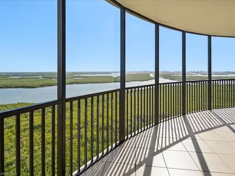 1050 Borghese Ln #1905, Naples, FL 34114