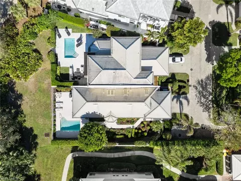 832 Rue Deville #5, Naples, FL 34108 photo 38