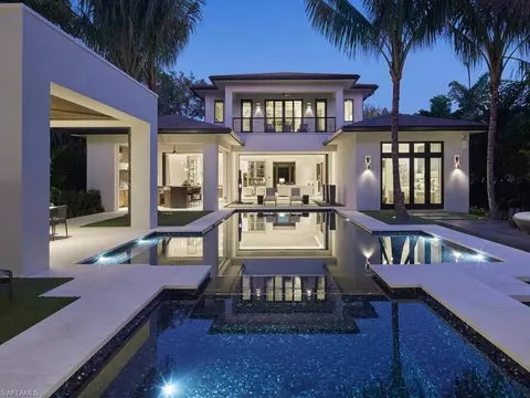 Exterior - 477 3rd St N, Naples, FL 34102 photo 9 of 9