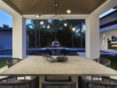 Dining - 477 3rd St N, Naples, FL 34102 photo 3 of 3