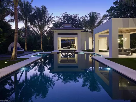 Exterior - 477 3rd St N, Naples, FL 34102 photo 8 of 9
