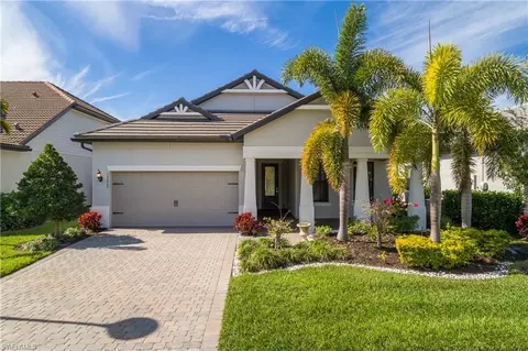 19260 Aqua Shore Dr, Fort Myers, FL 33913