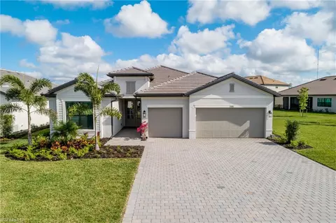 21083 Hallandale Dr, Estero, FL 33928