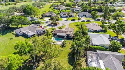 49 Thorncrest Ln, Naples, FL 34113 photo 38
