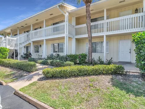 4613 Bayshore Dr #B2, Naples, FL 34112
