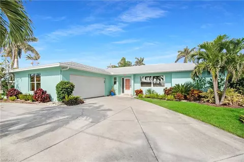 5 Pelican St E, Naples, FL 34113 photo 38