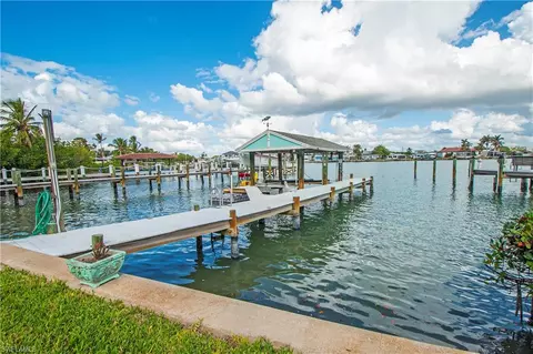 5 Pelican St E, Naples, FL 34113 photo 27