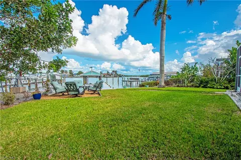 5 Pelican St E, Naples, FL 34113 photo 37