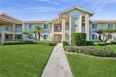 7743 Jewel Ln #203, Naples, FL 34109