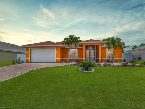 1218 SW 11th Ter, Cape Coral, FL 33991
