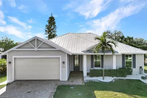 4992 32nd Ave SW, Naples, FL 34116