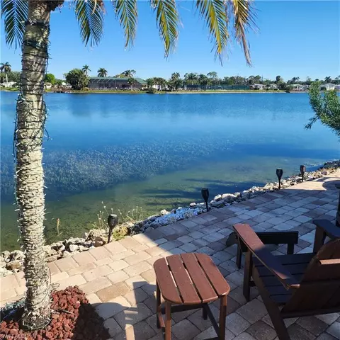 535 Cheetah Dr, Naples, FL 34114